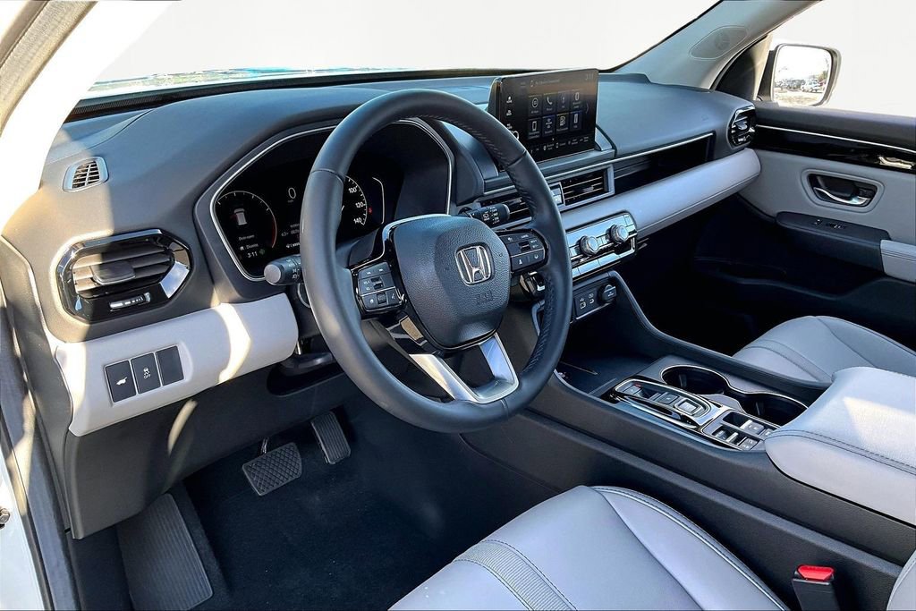 Certified 2025 Honda Pilot EX-L image 12