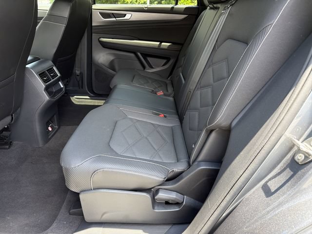 Used 2024 Volkswagen Atlas Cross Sport SE AWD/4WD image 24