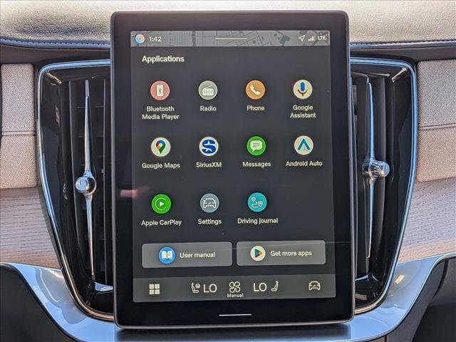 New 2026 Volvo XC90 B6 Core image 13