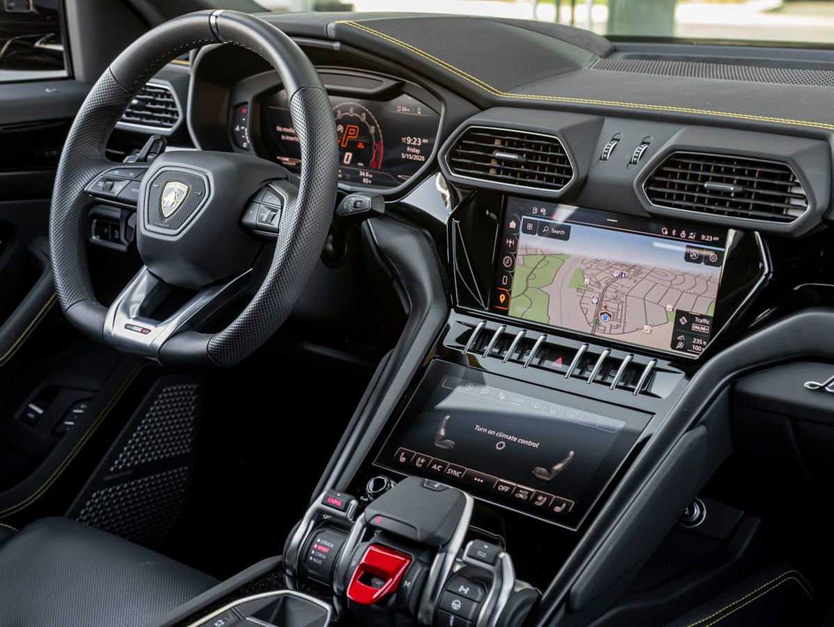 Used 2024 Lamborghini Urus S AWD/4WD image 29