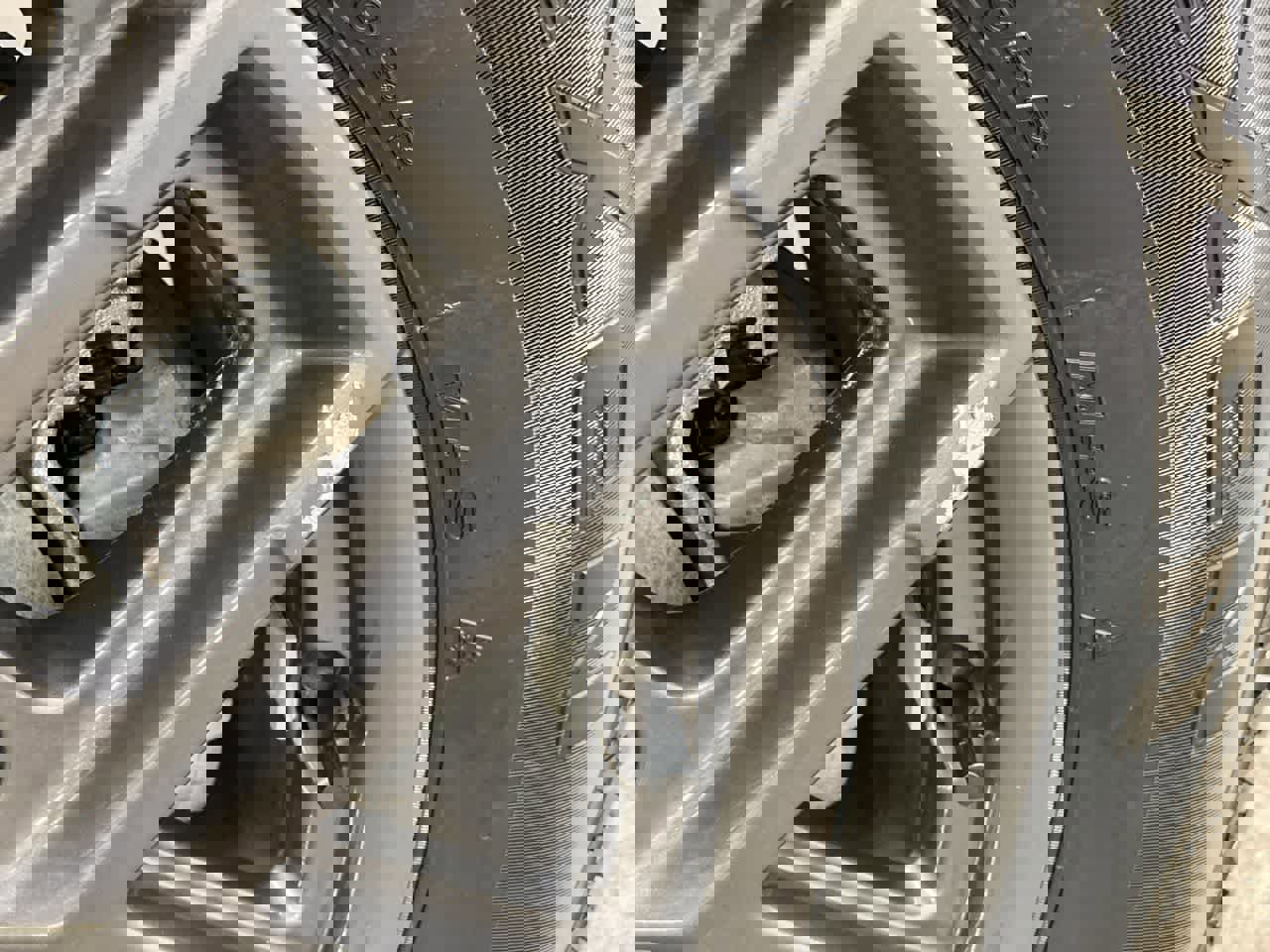 Used 2024 Jeep Wrangler Sport S image 32