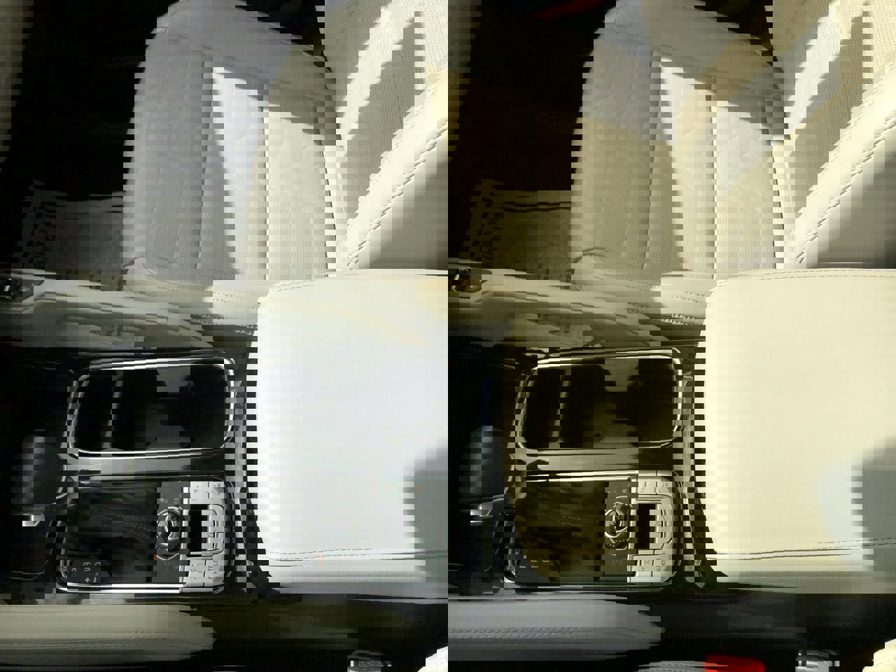 Used 2022 Kia Telluride SX w/ SX Prestige Package image 19