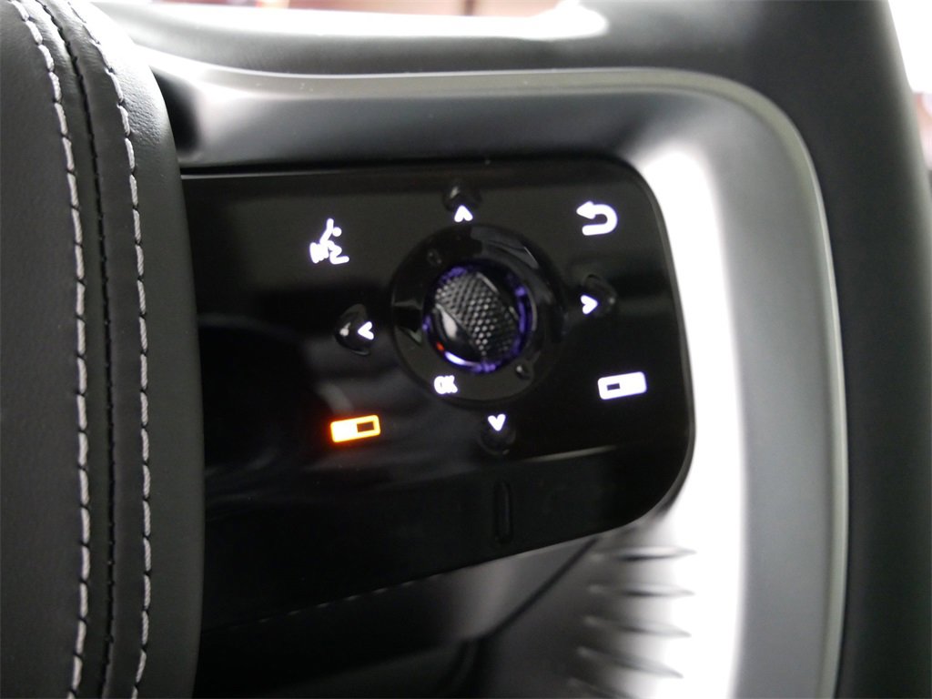 New 2025 INFINITI QX80 Sensory image 19
