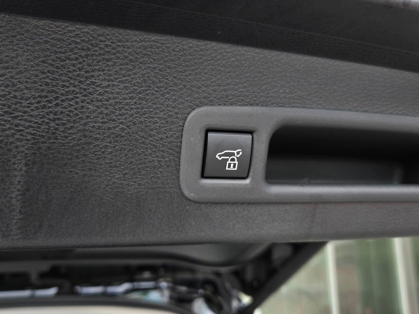 Used 2026 Toyota Sienna XLE image 24