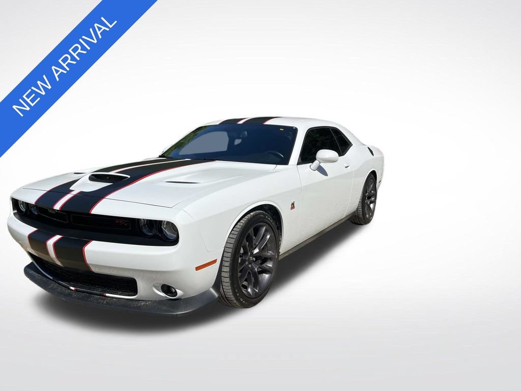 Used 2022 Dodge Challenger R/T Scat Pack RWD image 7