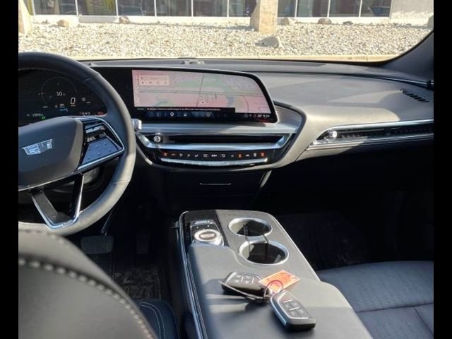 Certified 2024 Cadillac Lyriq Luxury w/ LPO, Floor Liner Package AWD/4WD image 7