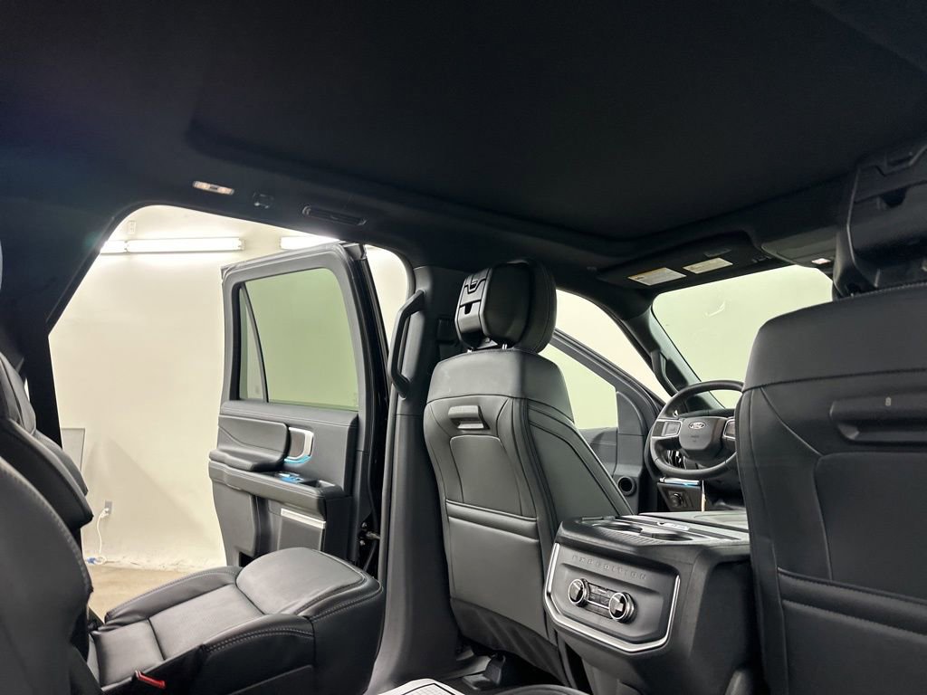 New 2026 Ford Expedition Platinum w/ Stealth Appearance Package image 20