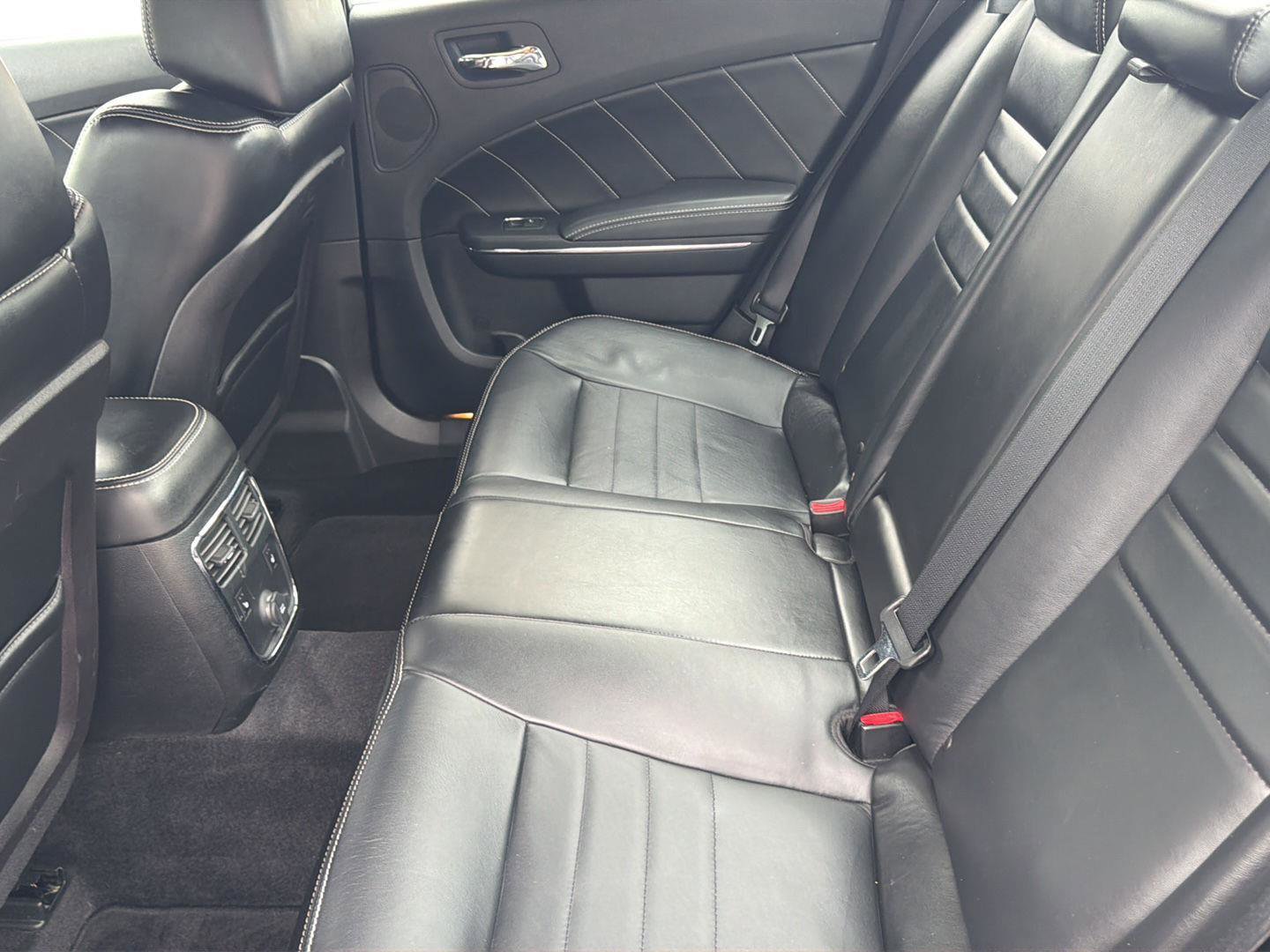 Used 2012 Dodge Charger R/T RWD image 19