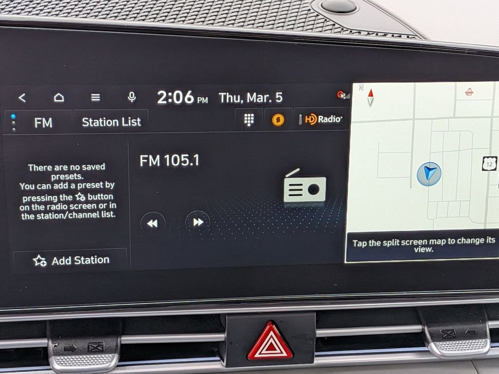 Used 2025 Hyundai Elantra SEL FWD image 16