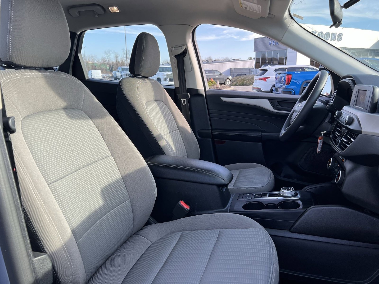 Used 2022 Ford Escape S image 25