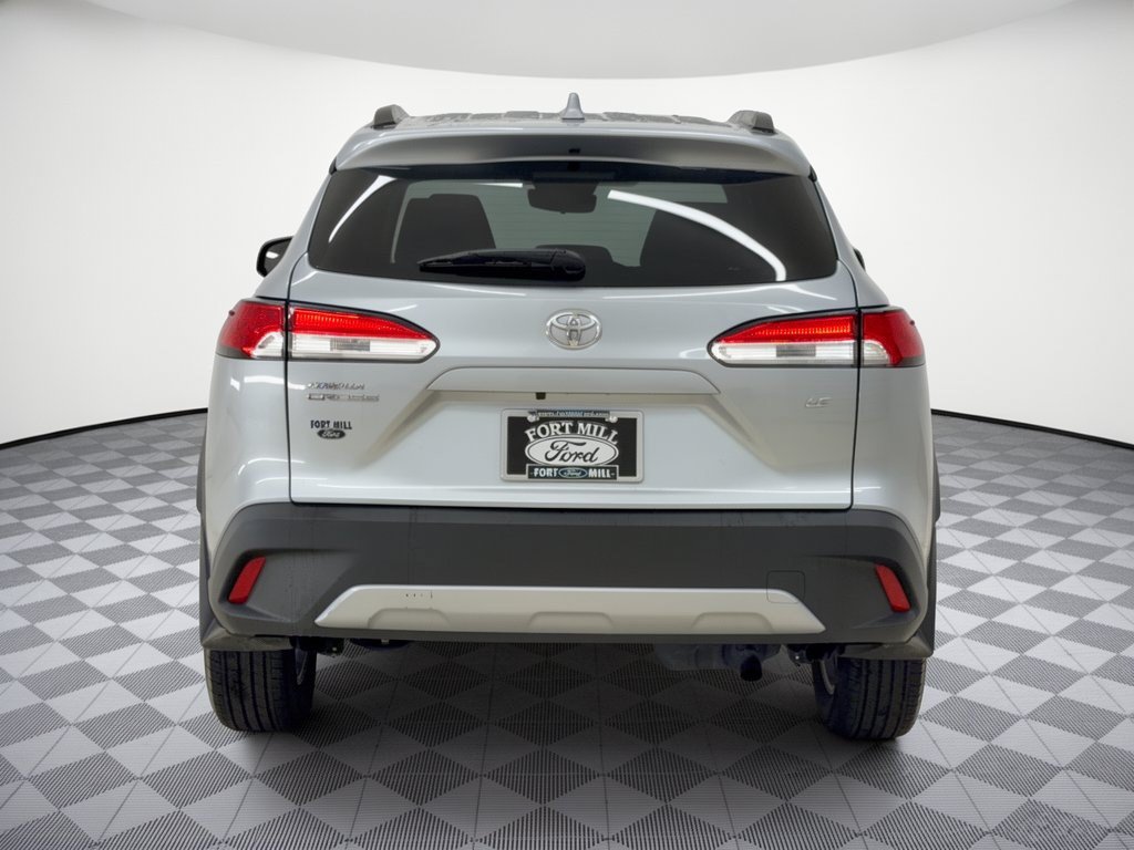 Used 2024 Toyota Corolla Cross LE FWD image 11