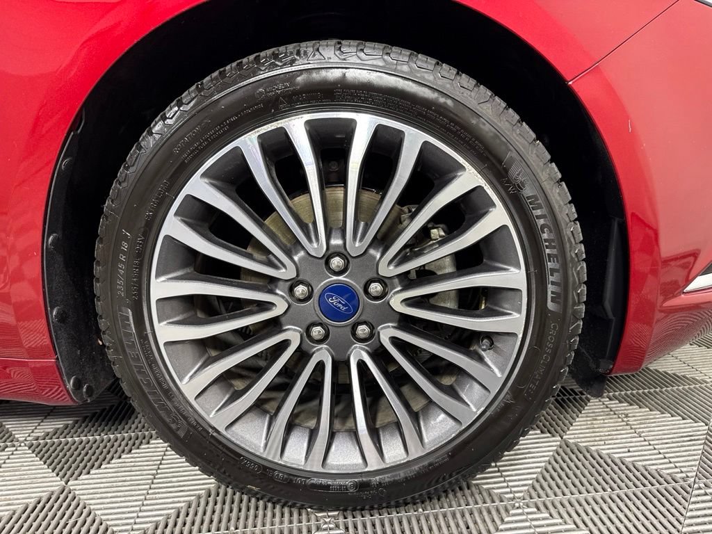 Used 2017 Ford Fusion SE w/ Fusion SE Technology Package AWD/4WD image 13