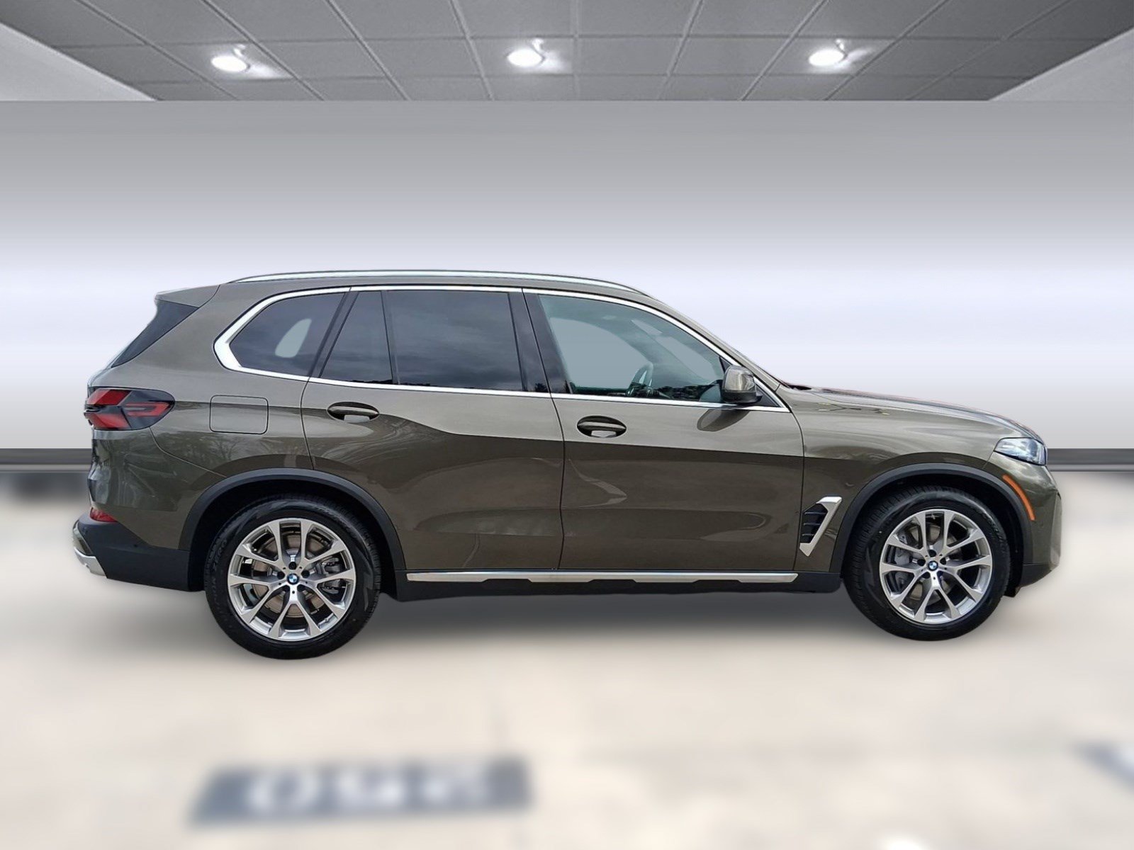 Used 2026 BMW X5 xDrive50e w/ Executive Package AWD/4WD image 7