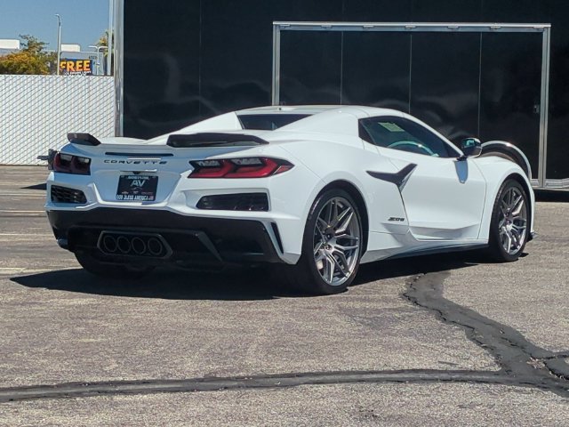New 2027 Chevrolet Corvette Z06 RWD image 7