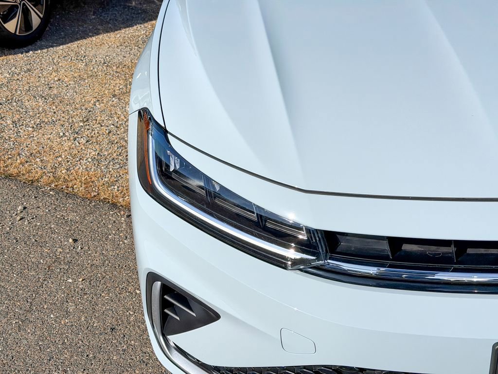New 2026 Volkswagen Jetta SE FWD image 5