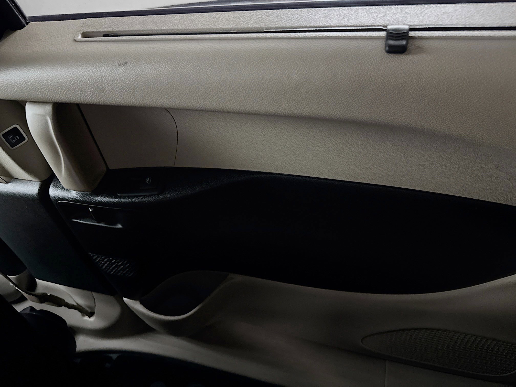 Used 2021 Chrysler Voyager Lxi image 27