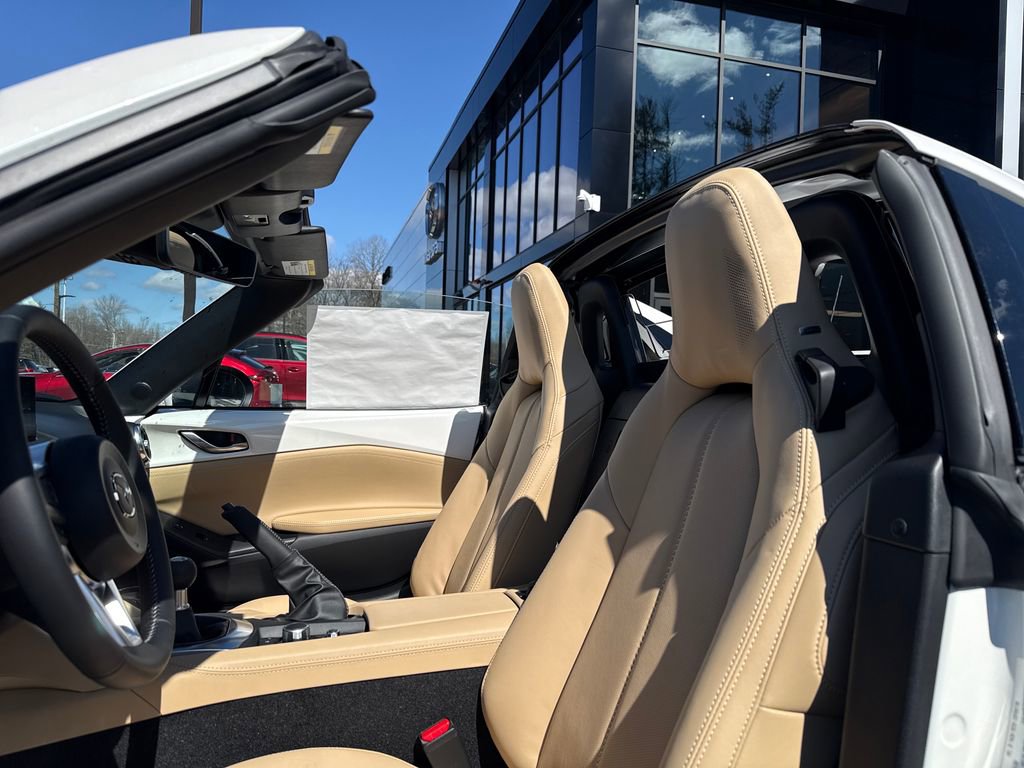 New 2026 MAZDA MX-5 Miata RF Grand Touring image 23