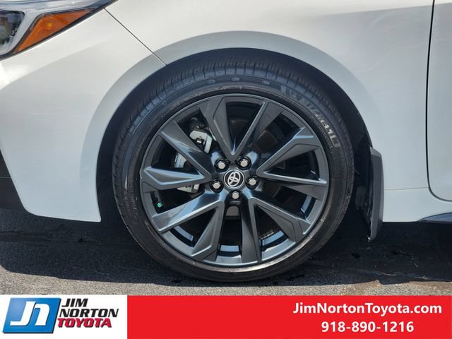 Used 2025 Toyota Corolla XSE FWD image 12