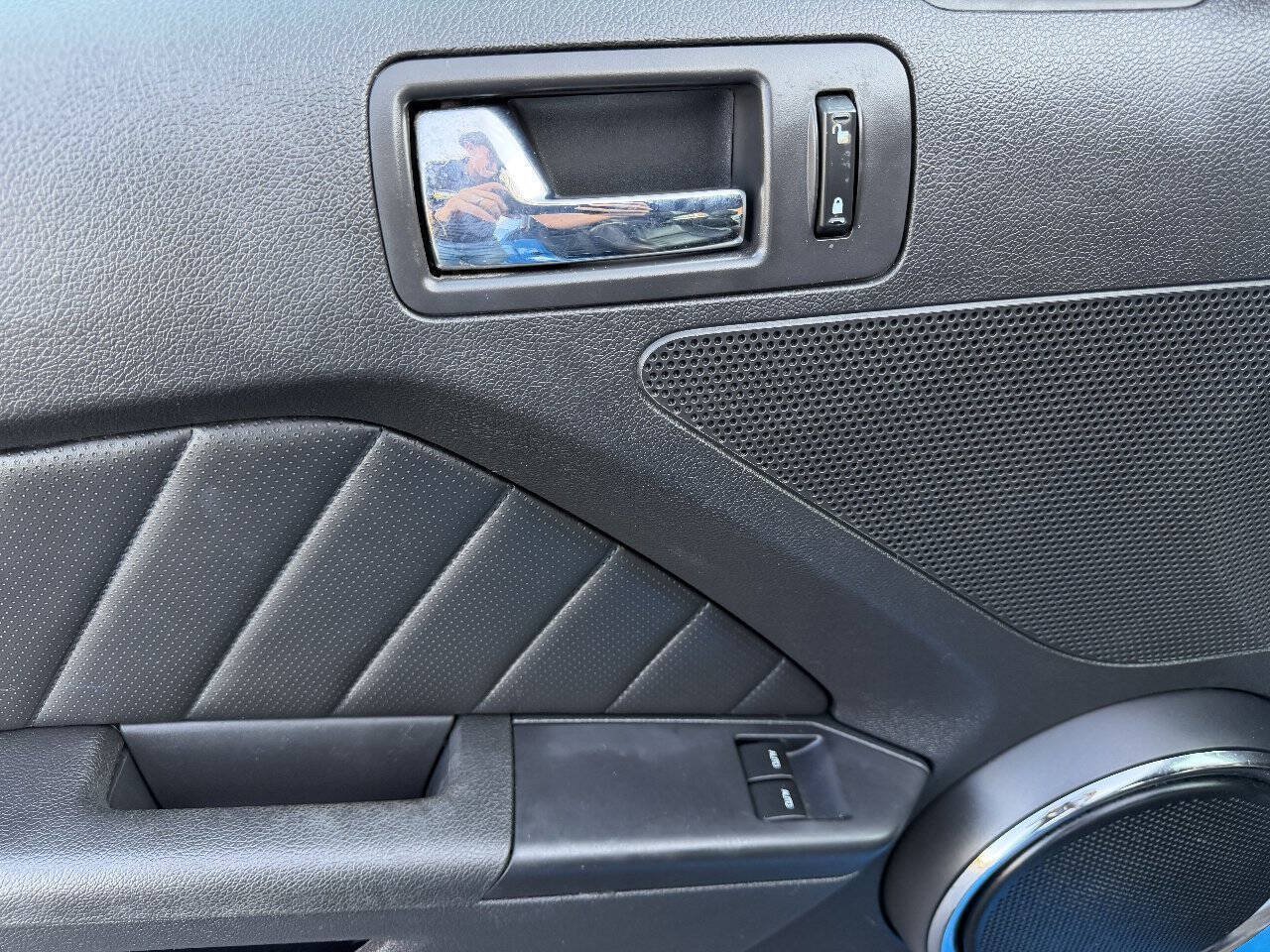 Used 2014 Ford Mustang Premium RWD image 11