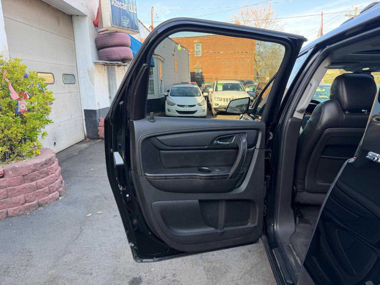 Used 2016 GMC Acadia SLT w/ Premium Edition image 28