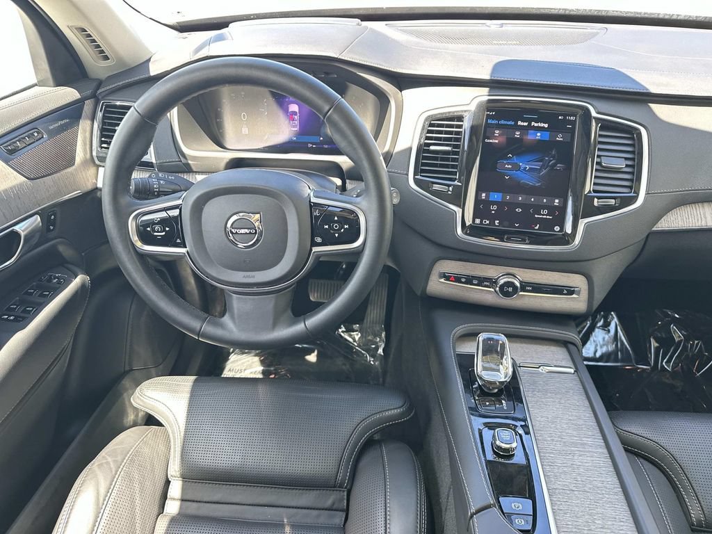 Used 2023 Volvo XC90 B6 Ultimate AWD/4WD image 21