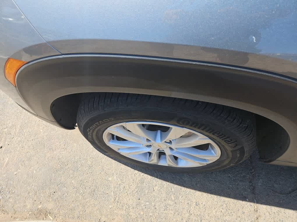 Used 2023 Chevrolet TrailBlazer LS FWD image 3