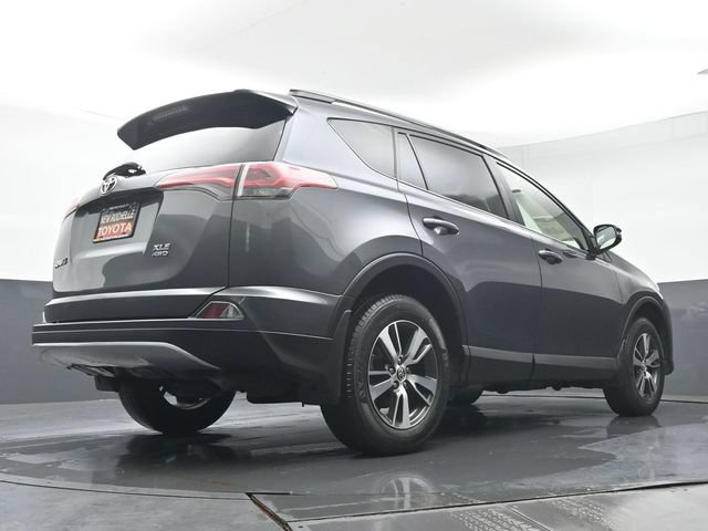 Used 2018 Toyota RAV4 XLE AWD/4WD image 33