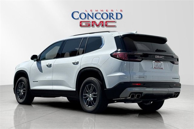 Used 2025 GMC Acadia Elevation image 6