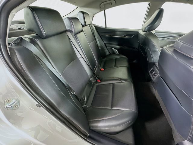 Used 2025 Toyota Camry XLE w/ Premium Plus Package image 8