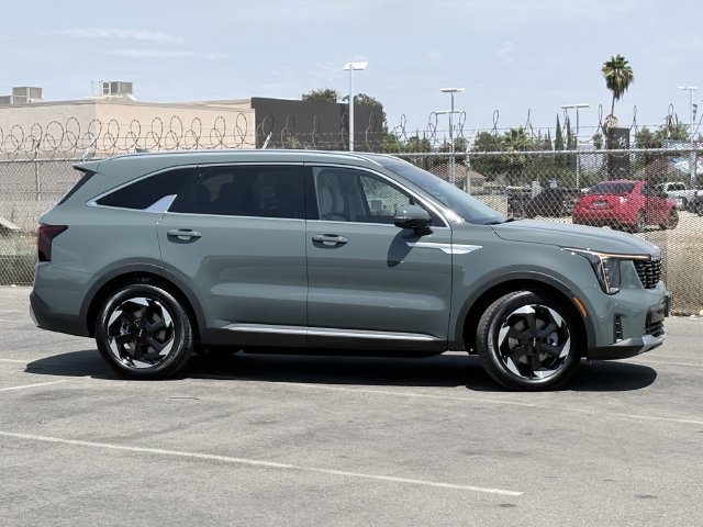 New 2026 Kia Sorento EX w/ EX Premium Package FWD image 3