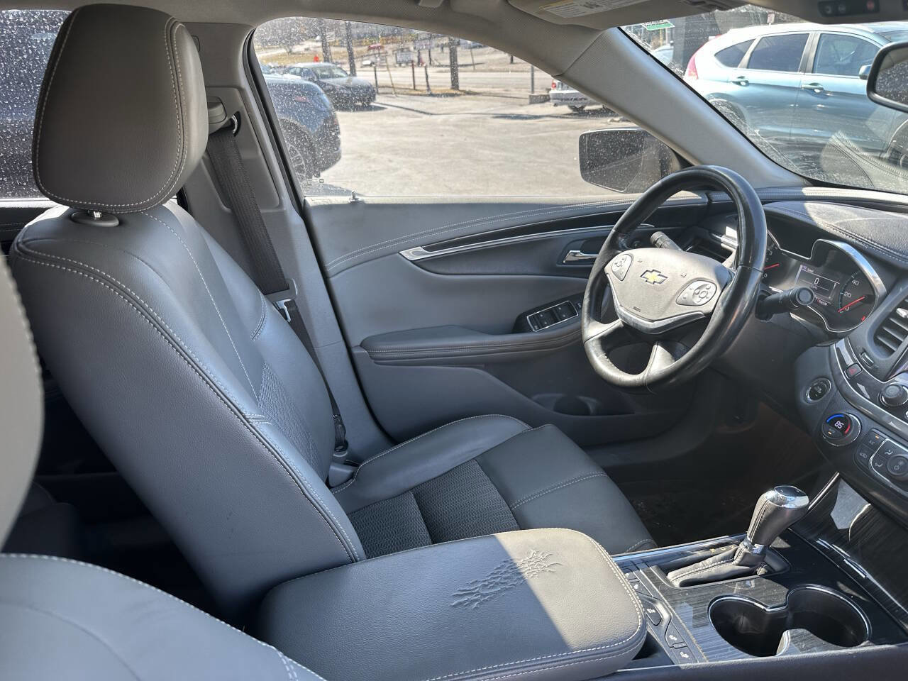 Used 2018 Chevrolet Impala LT w/ LT Convenience Package image 19