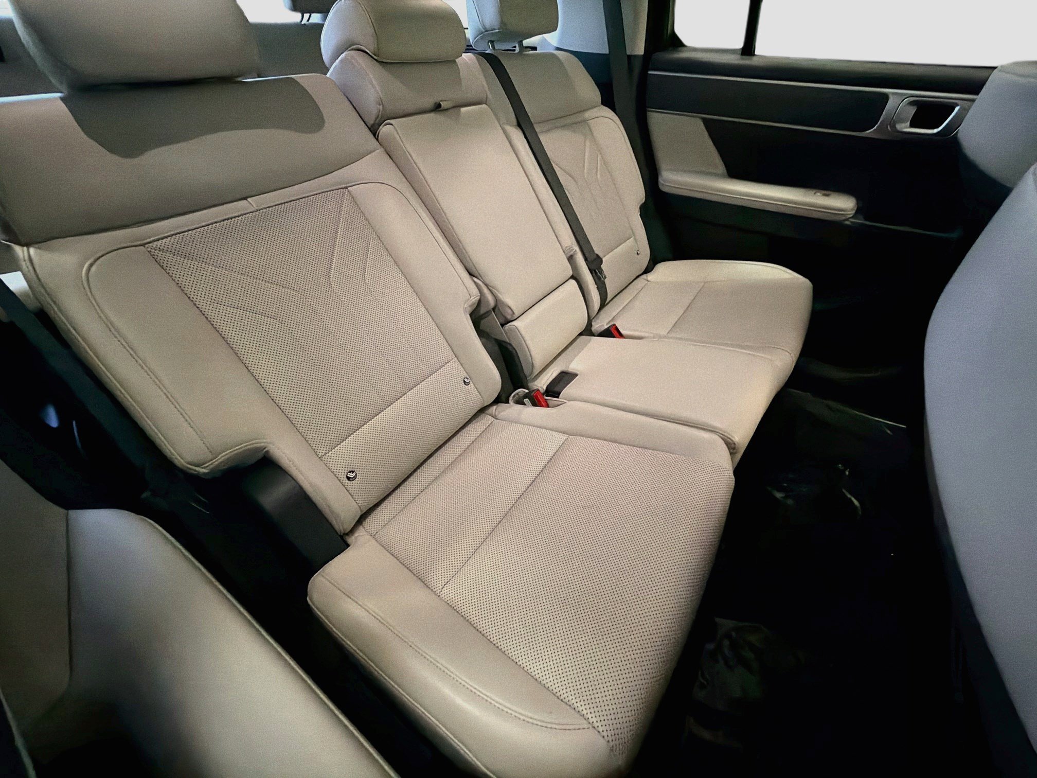 Used 2026 Hyundai Santa Fe SEL FWD image 14