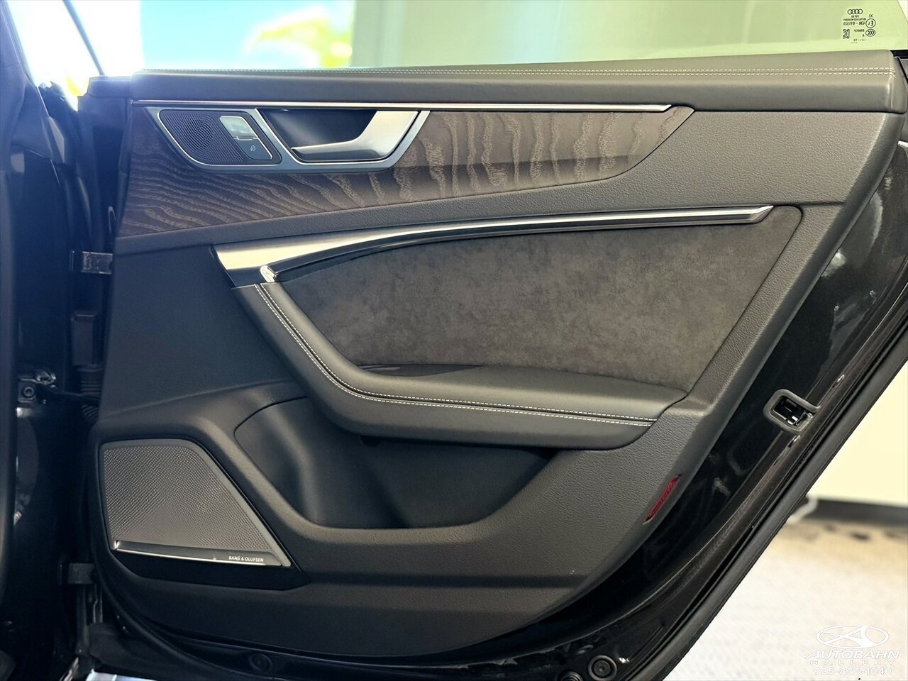 Used 2020 Audi S7 Prestige w/ Prestige Package AWD/4WD image 22