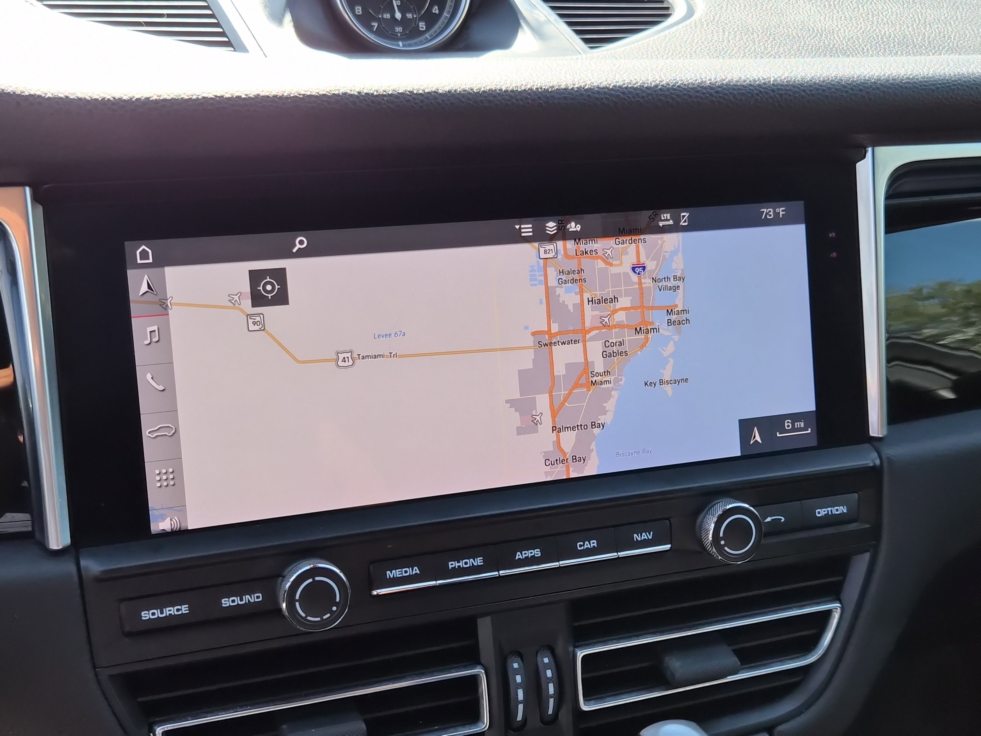 Used 2020 Porsche Macan image 26