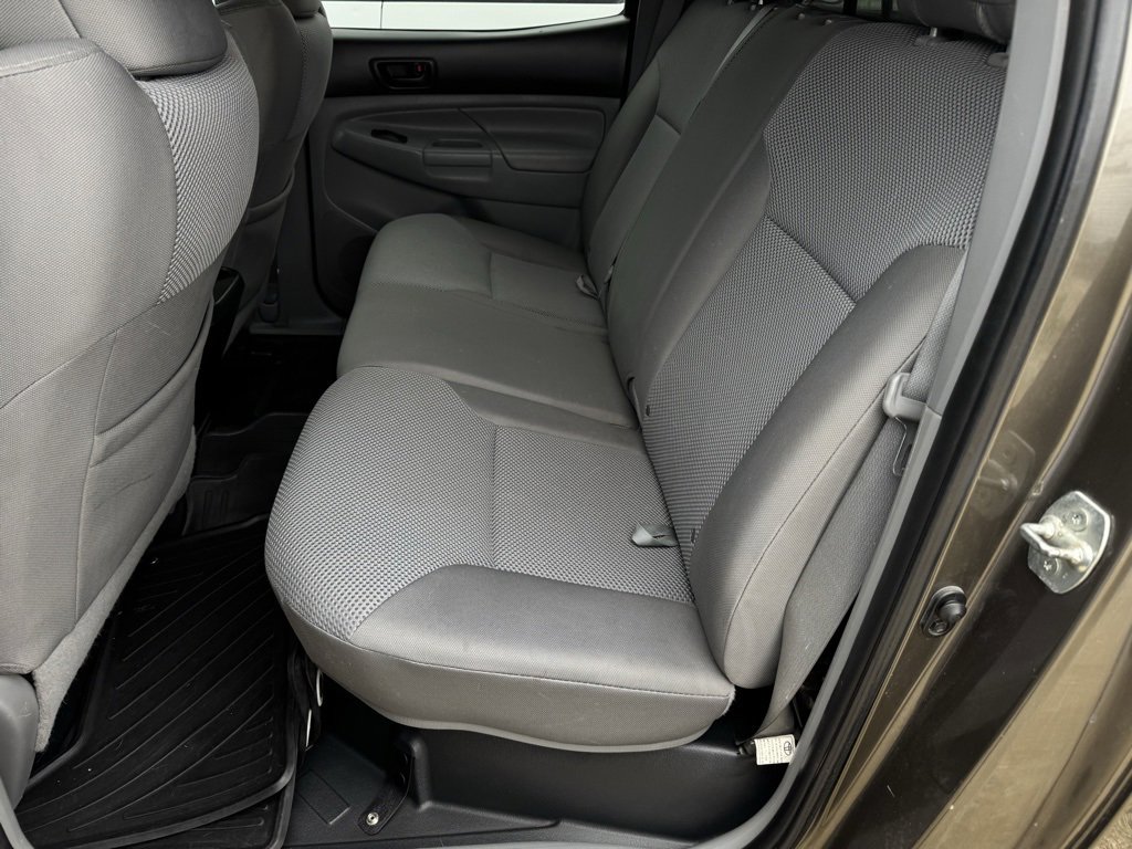Used 2012 Toyota Tacoma 4x4 Double Cab image 5