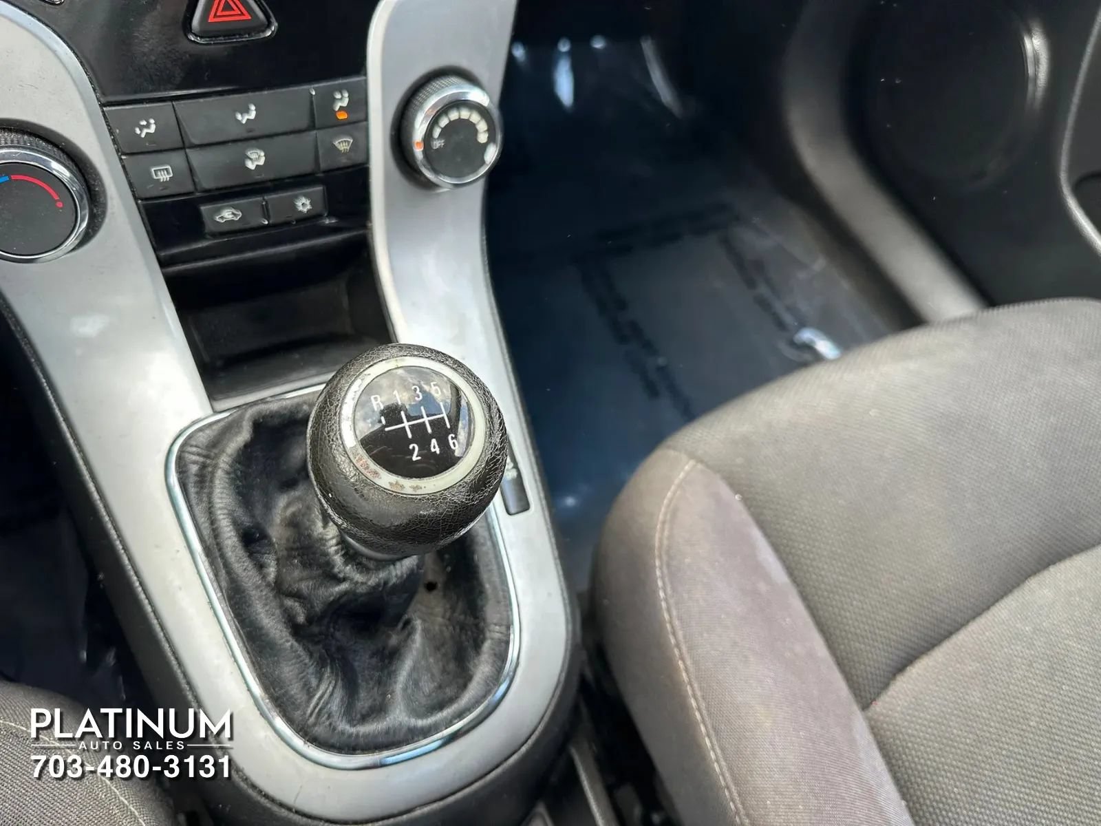 Used 2015 Chevrolet Cruze LT w/ RS Package FWD image 13