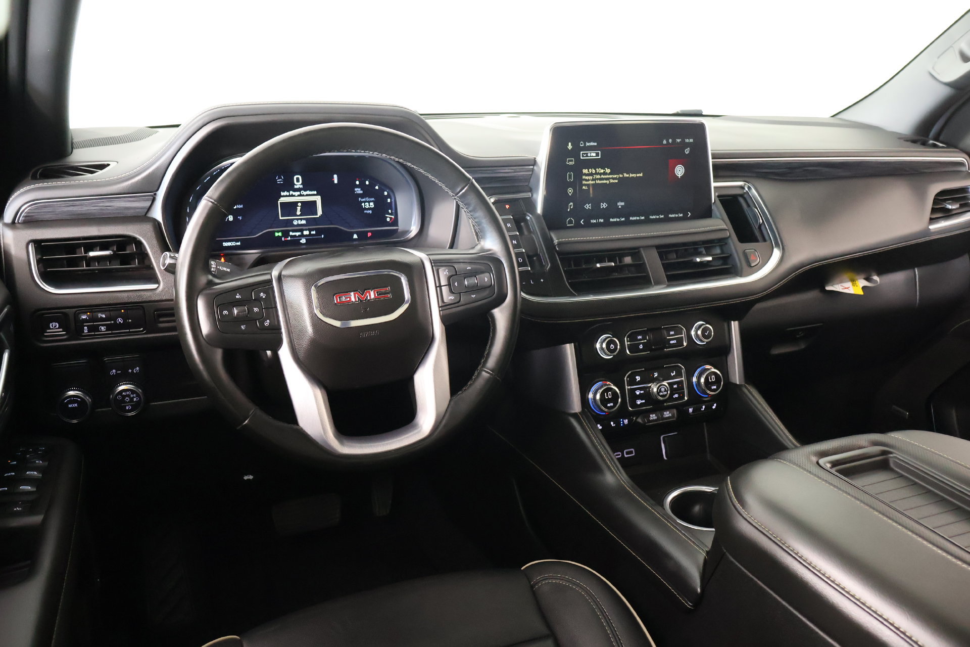 Used 2024 GMC Yukon XL SLT w/ SLT Luxury Package RWD image 2