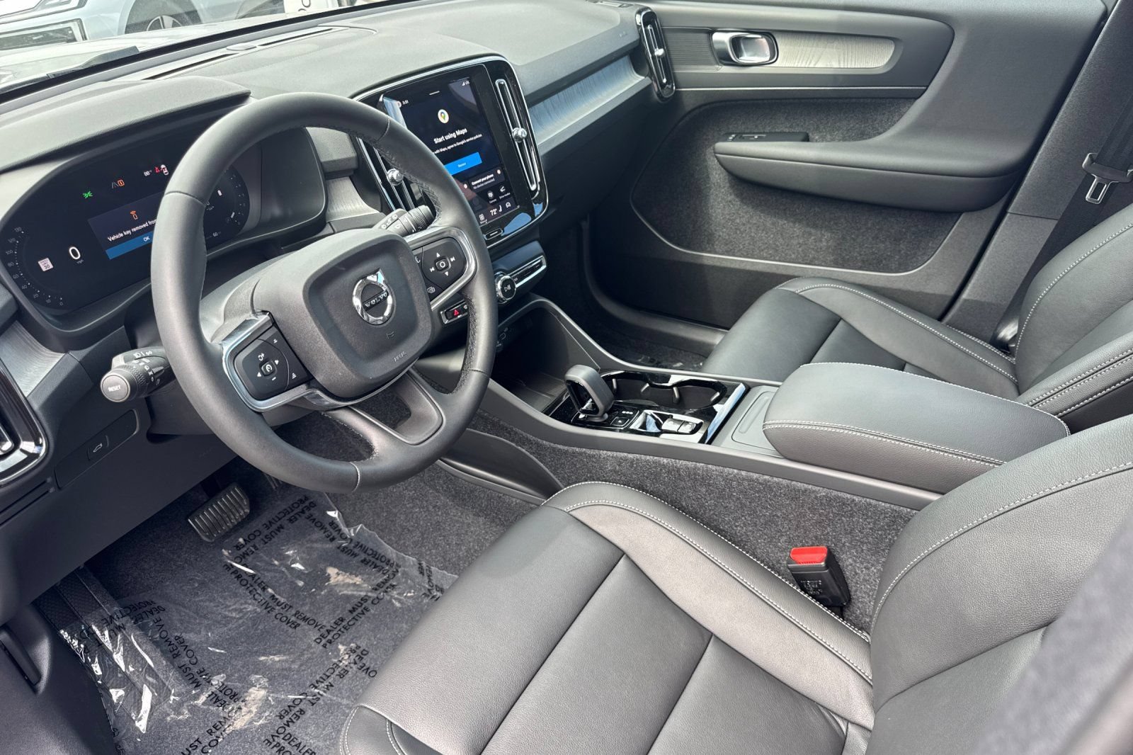 New 2026 Volvo XC40 B4 Core w/ Protection Package Premier FWD image 13