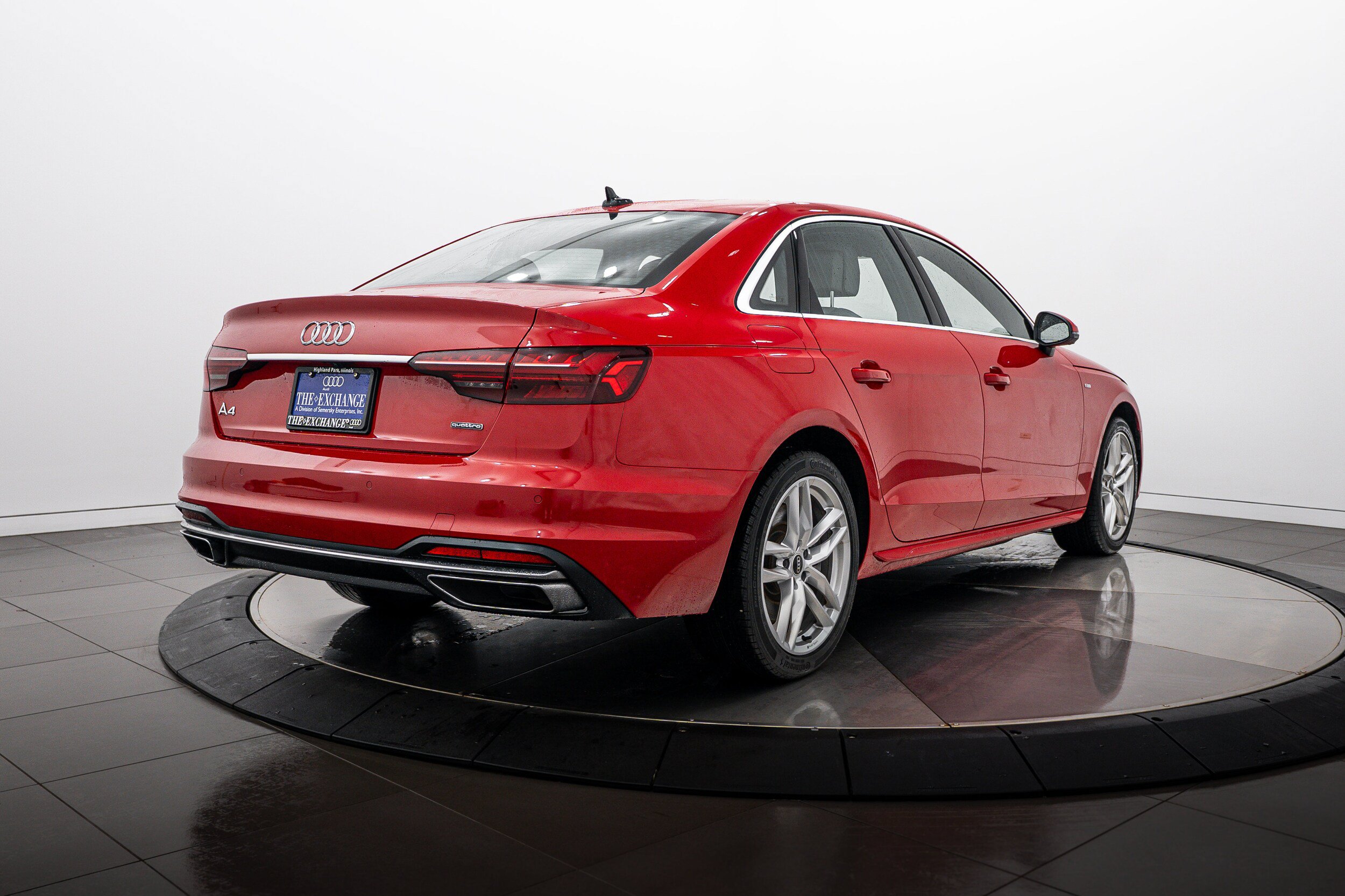 Used 2021 Audi A4 2.0T Premium Plus w/ Premium Plus Package AWD/4WD image 4