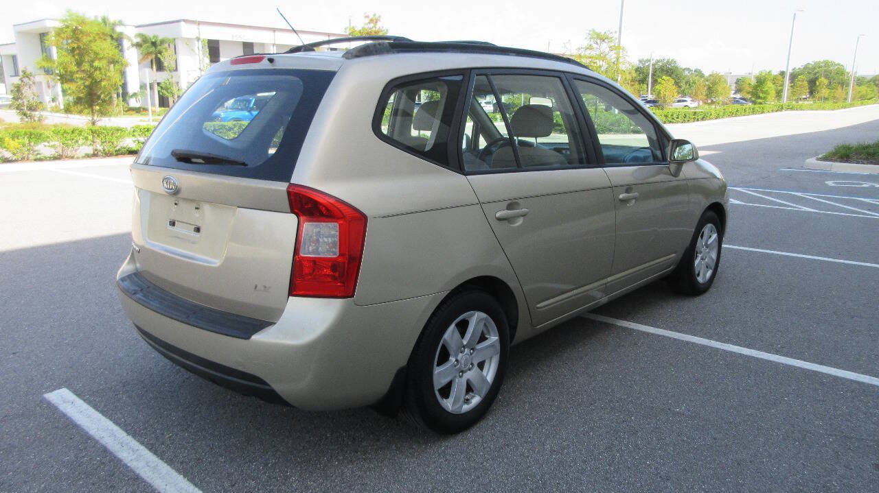 Used 2008 Kia Rondo LX FWD image 5