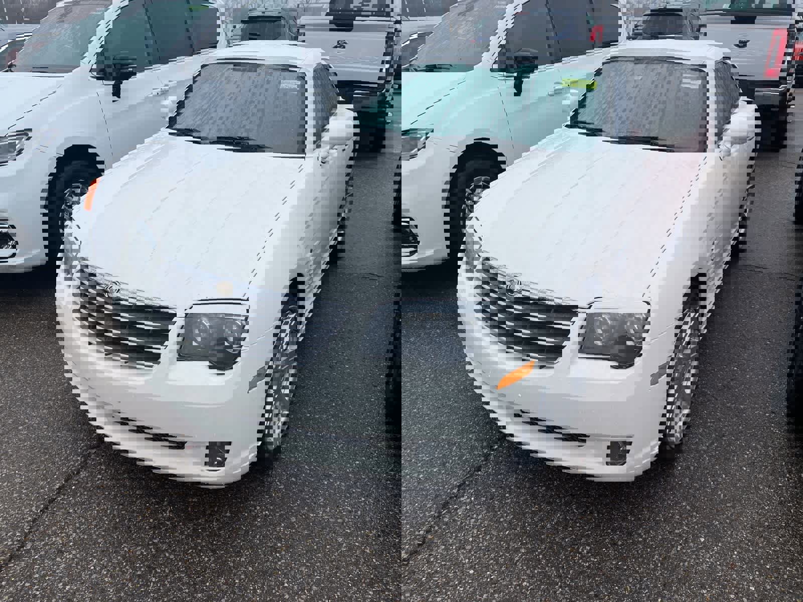 Used 2006 Chrysler Crossfire Limited image 3