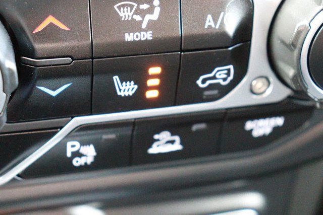 Used 2020 Jeep Gladiator Rubicon AWD/4WD image 16