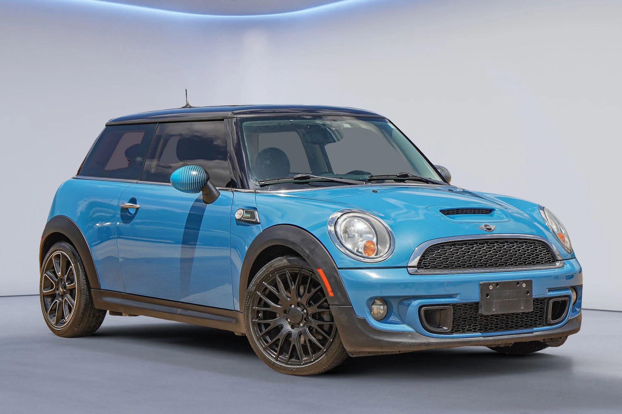 Used 2012 MINI Cooper S image 1