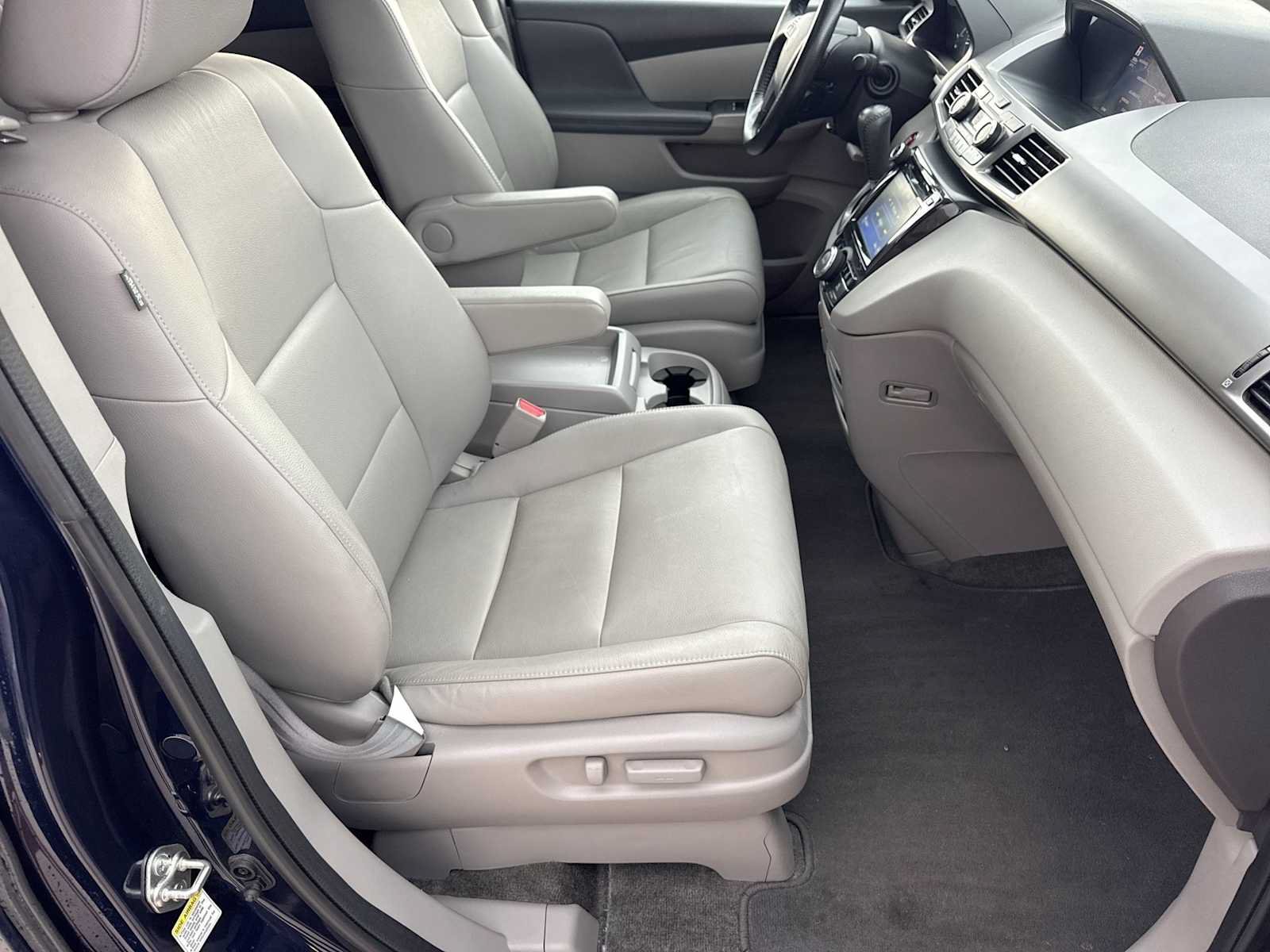 Used 2017 Honda Odyssey Touring image 23