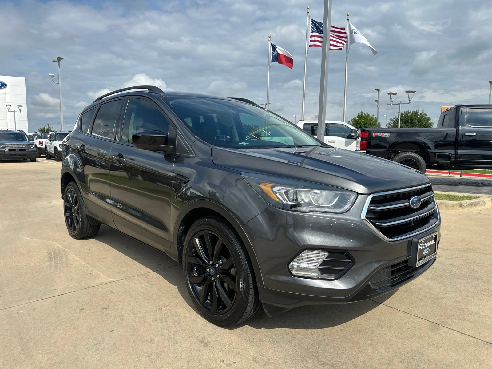 Used 2019 Ford Escape SE FWD image 8