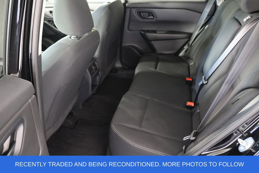 Used 2024 Nissan Rogue S AWD/4WD image 19