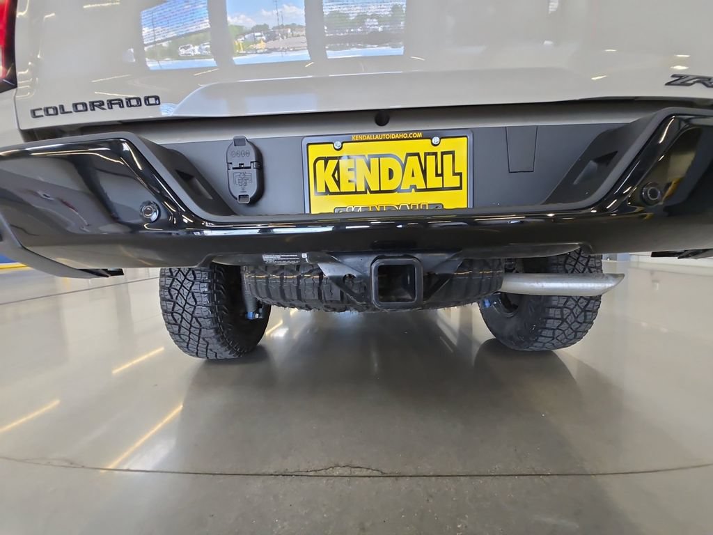 Certified 2024 Chevrolet Colorado ZR2 w/ ZR2 Convenience Package III AWD/4WD image 27