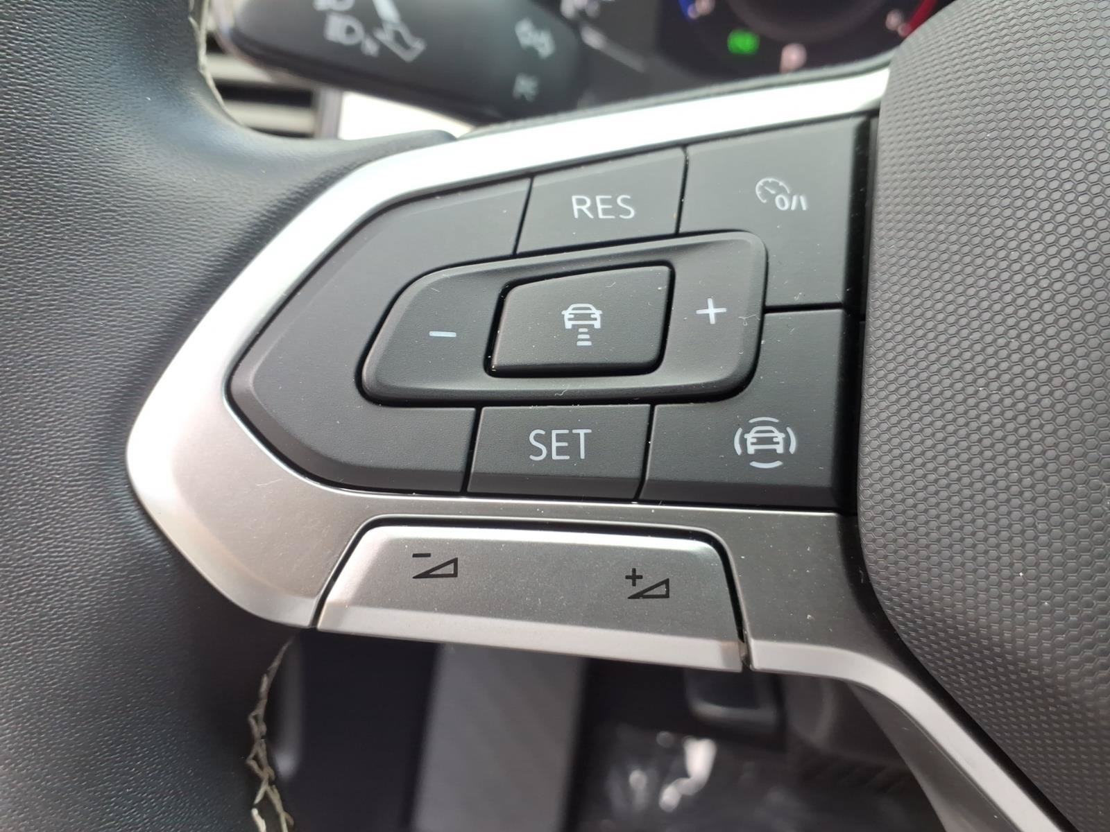 Certified 2022 Volkswagen Atlas SE FWD image 20