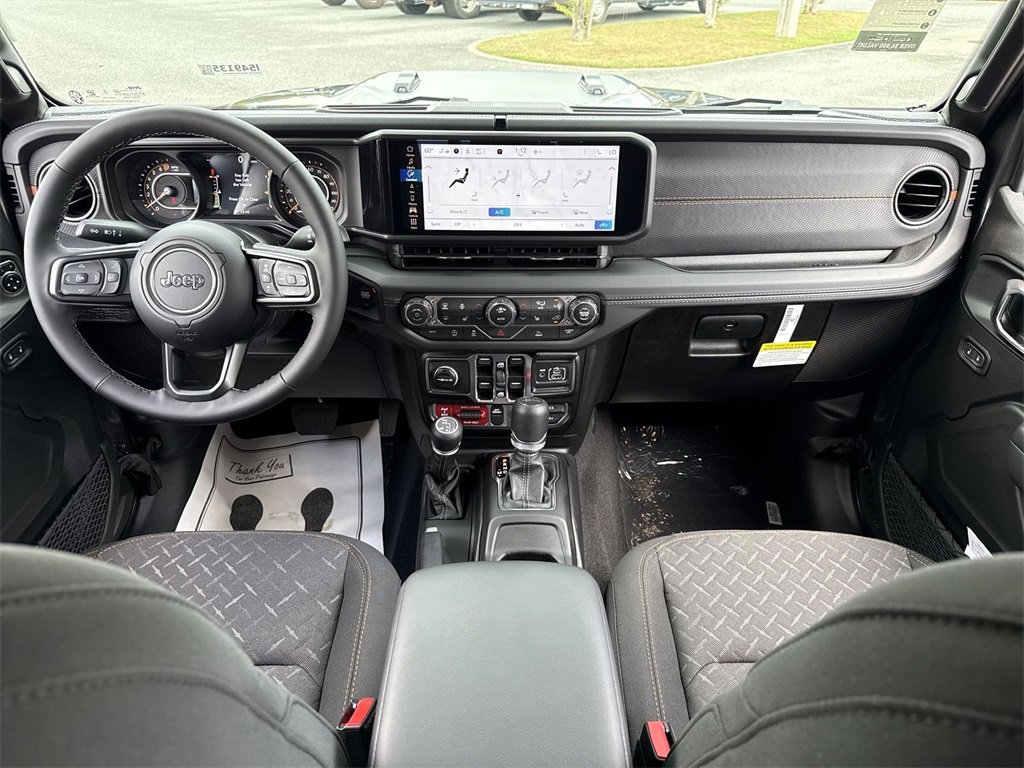 New 2025 Jeep Gladiator Mojave w/ Steel Bumper Group image 27