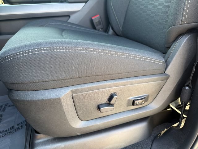 New 2026 RAM 2500 Big Horn AWD/4WD image 11